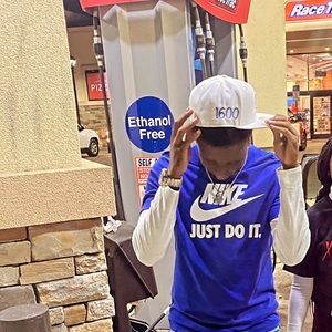 Meet your Posher, Joshaun